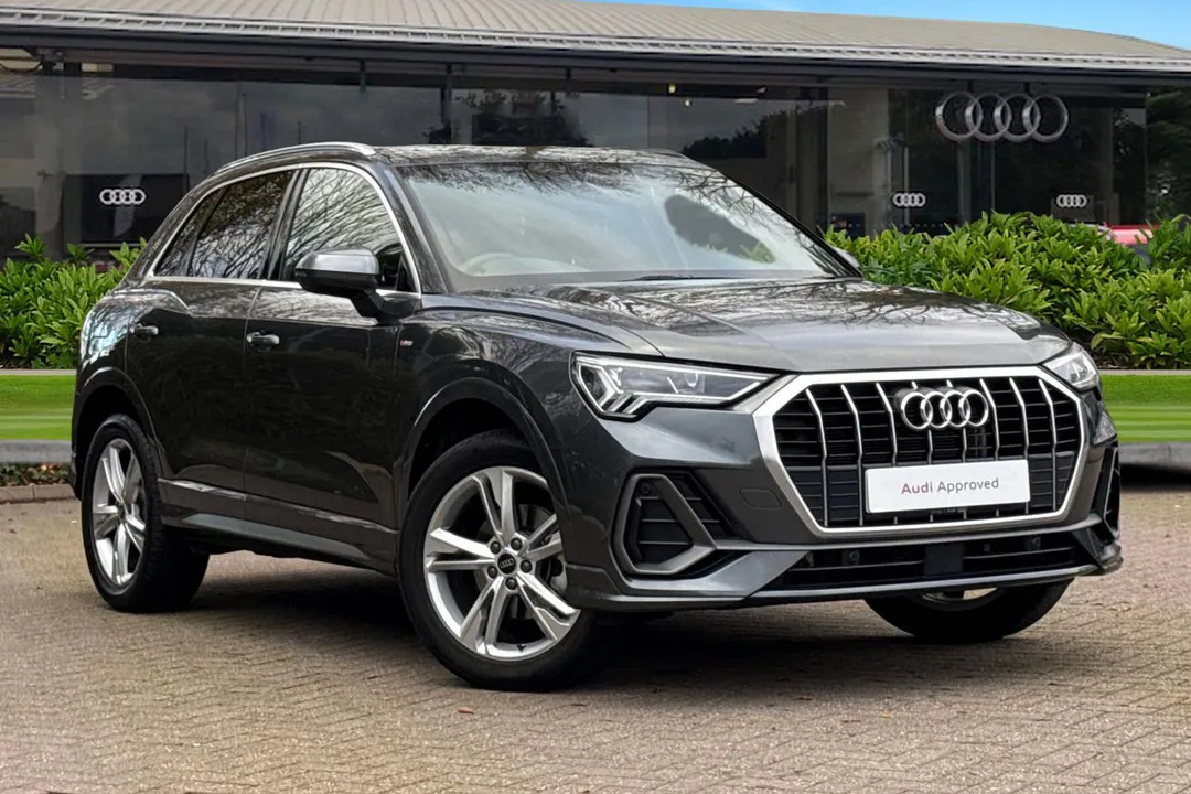 Audi Q3 video thumbnail
