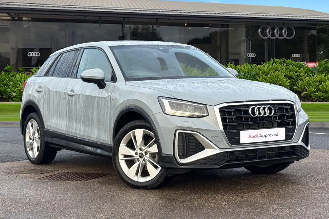 Audi Q2 video thumbnail