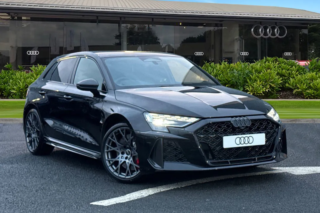 Audi RS 3 video thumbnail
