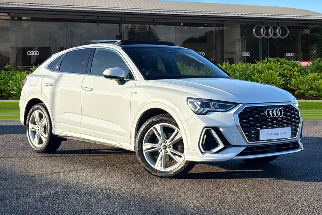 Audi Q3 video thumbnail