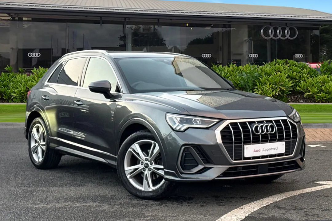 Audi Q3 video thumbnail