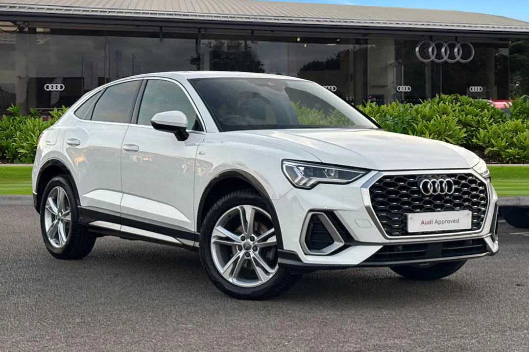 Audi Q3 video thumbnail