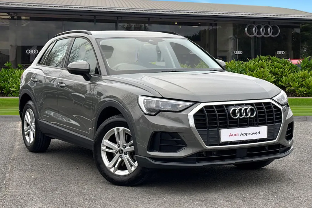 Audi Q3 video thumbnail