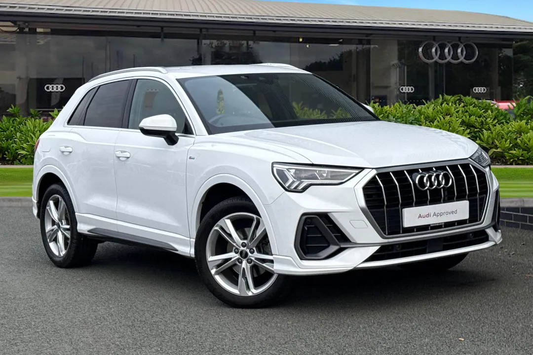 Audi Q3 video thumbnail