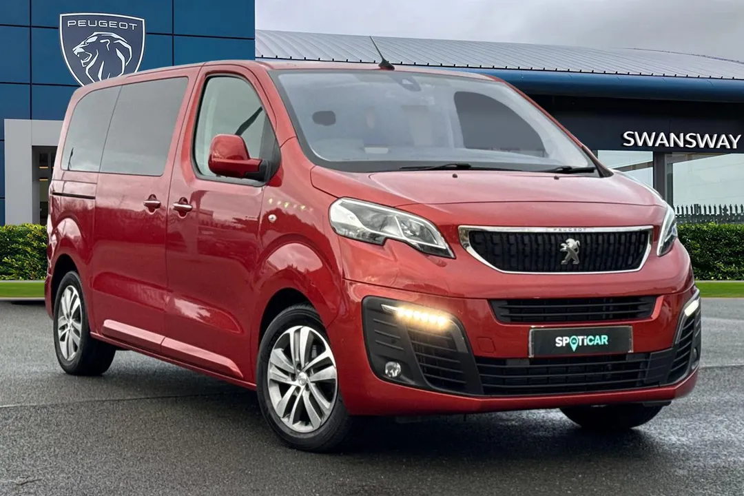 PEUGEOT Traveller video thumbnail