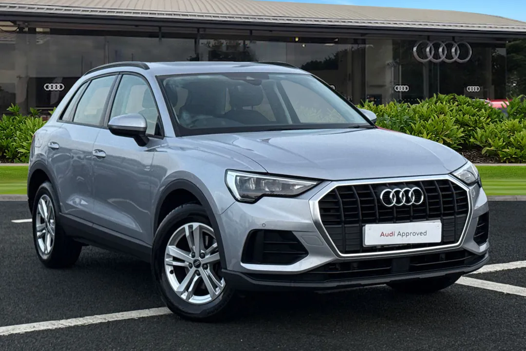 Audi Q3 video thumbnail