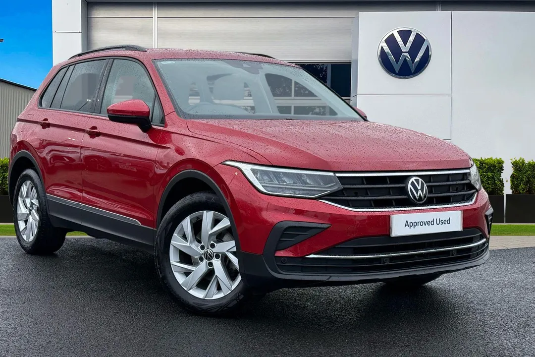 Volkswagen Tiguan video thumbnail