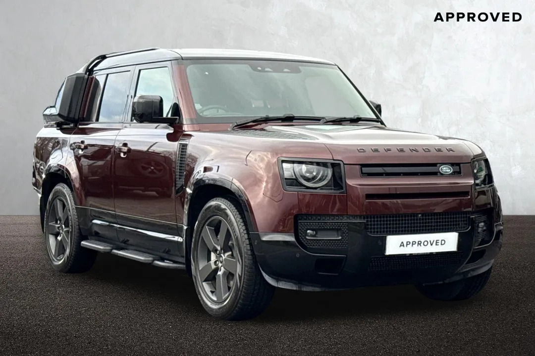 Land Rover Defender 130 video thumbnail