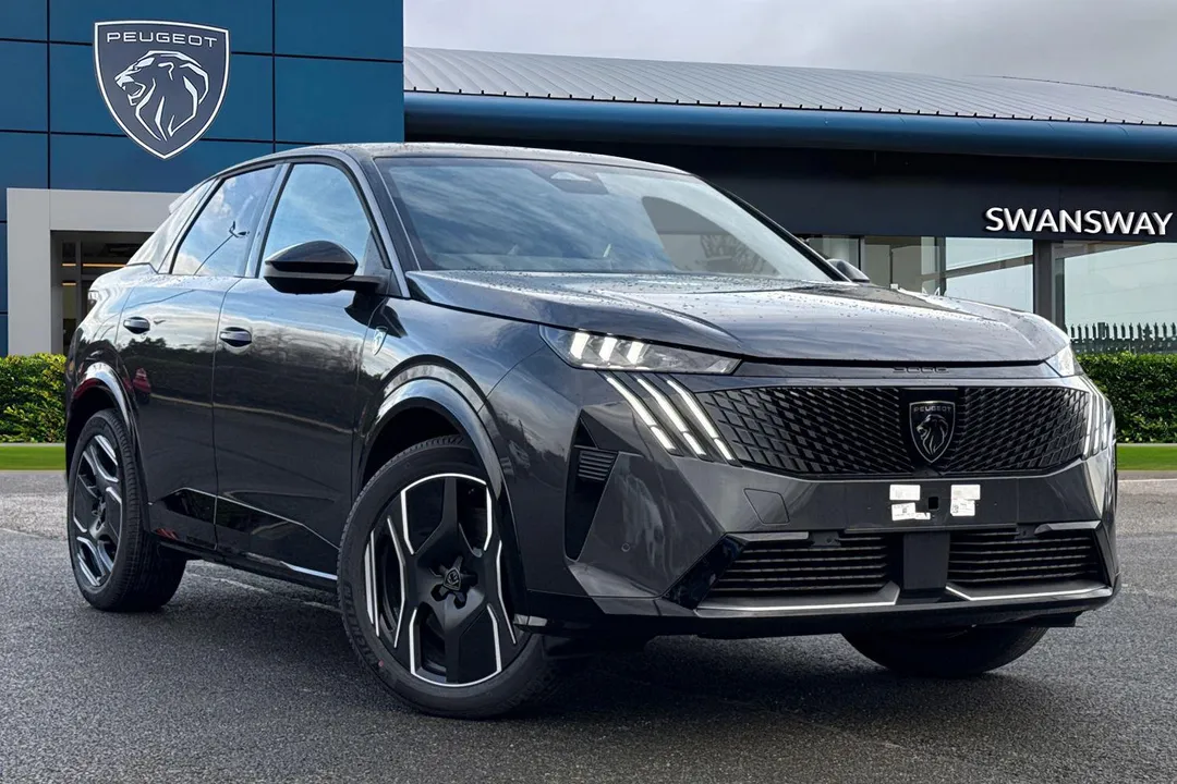 PEUGEOT E-3008 video thumbnail