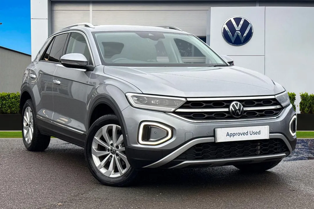 Volkswagen T-Roc video thumbnail