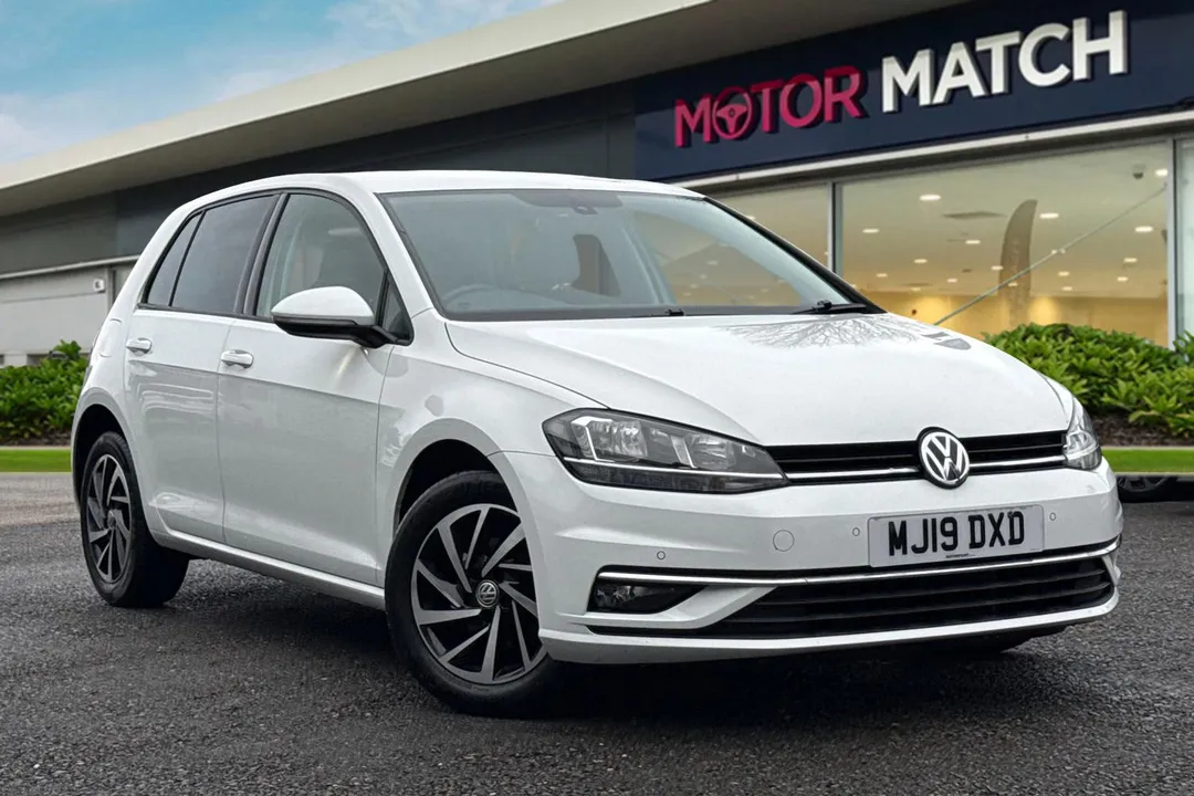 Volkswagen Golf video thumbnail