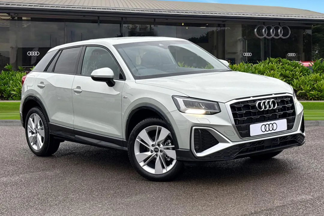 Audi Q2 video thumbnail