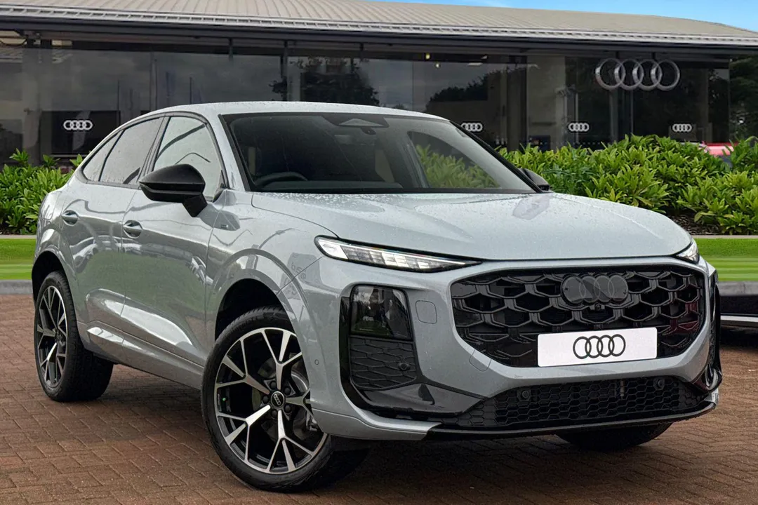 Audi Q3 video thumbnail