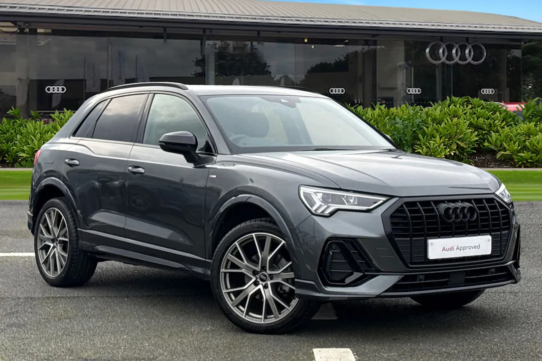 Audi Q3 video thumbnail