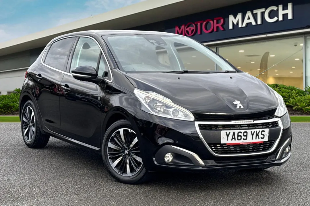 PEUGEOT 208 video thumbnail