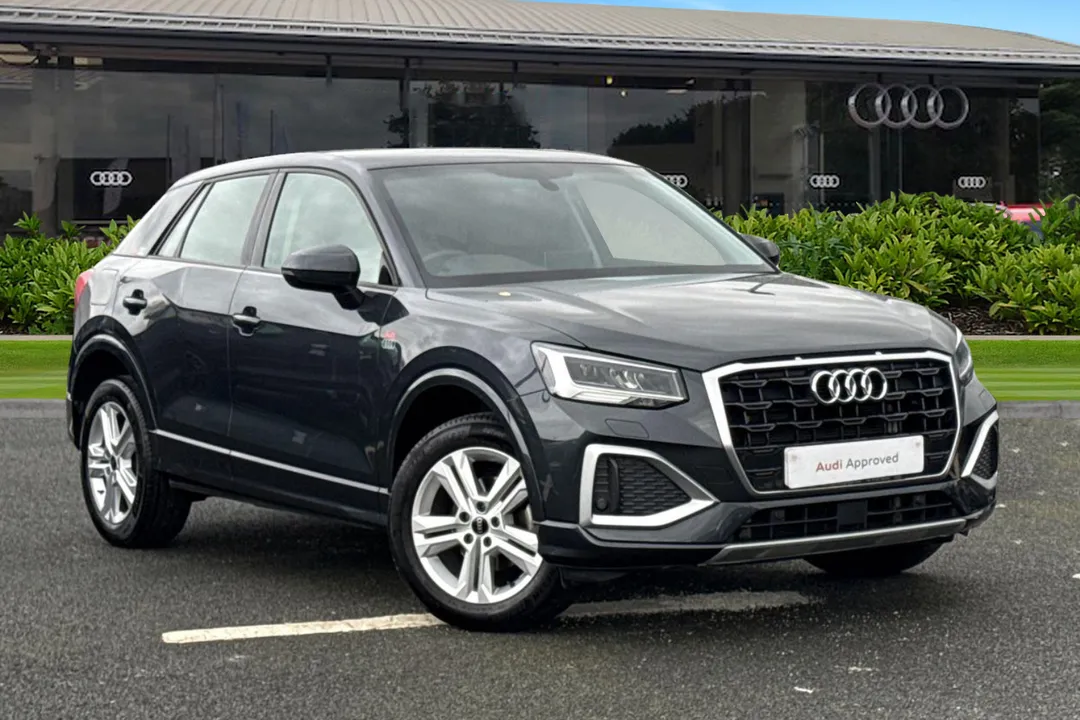 Audi Q2 video thumbnail