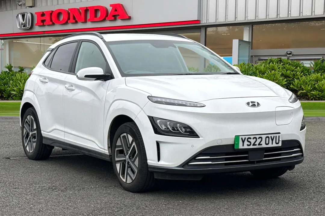 Hyundai Kona video thumbnail