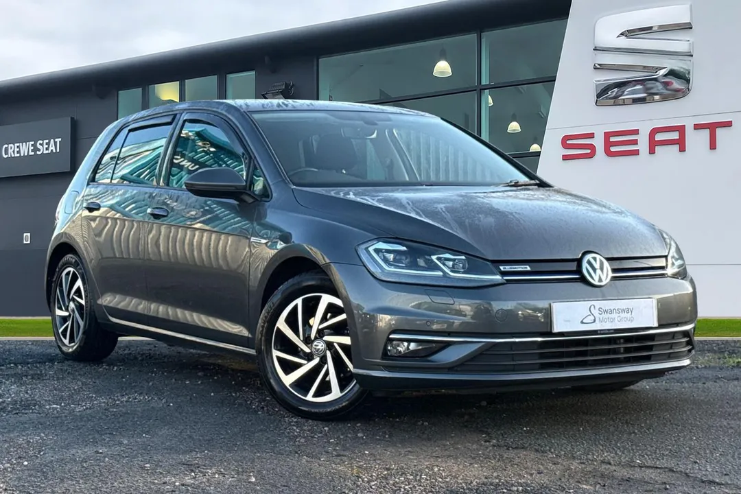 Volkswagen Golf video thumbnail