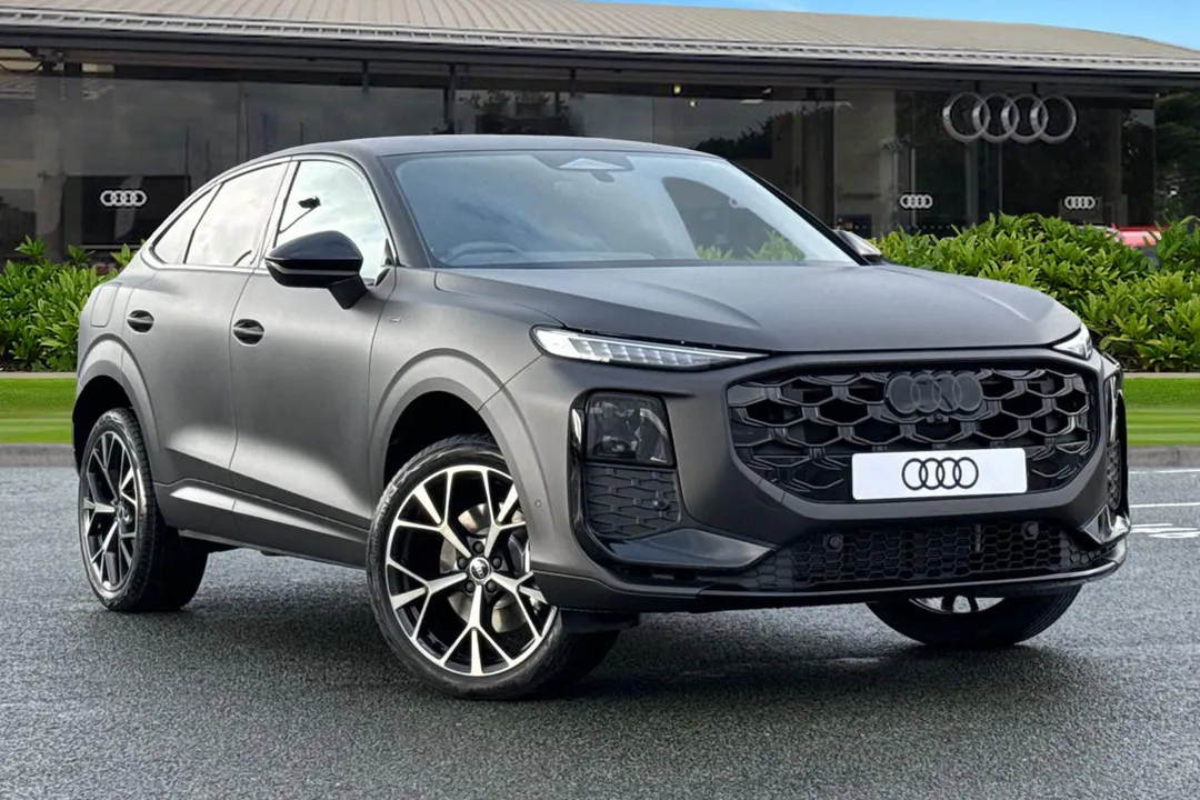 Audi Q3 video thumbnail