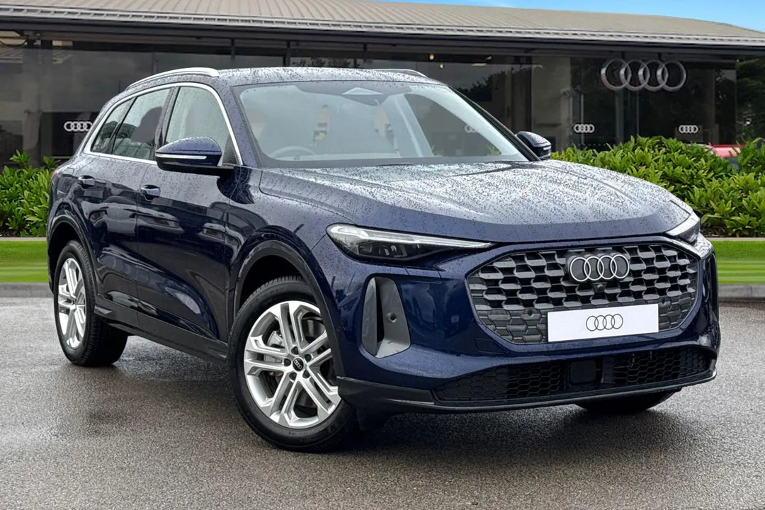 Audi Q5 video thumbnail