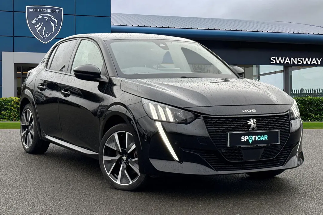 PEUGEOT e-208 video thumbnail