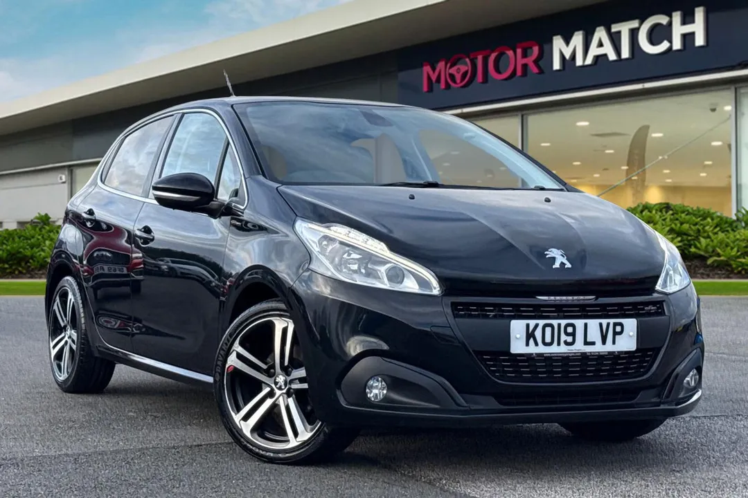 PEUGEOT 208 video thumbnail