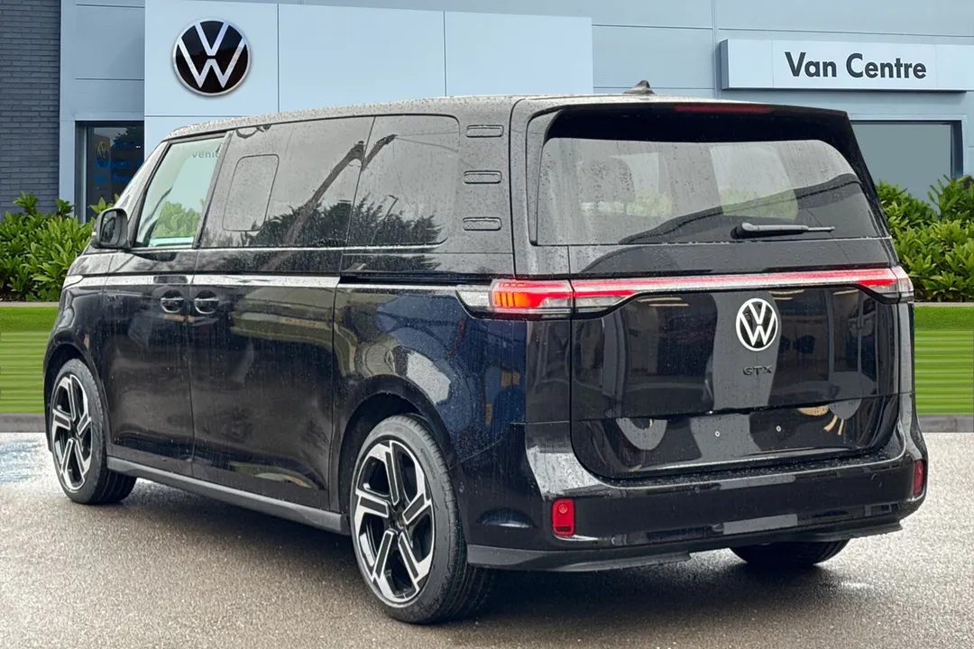 CX26JFJ Volkswagen ID. Buzz Pro 86kWh GTX MPV 5dr Electric Auto