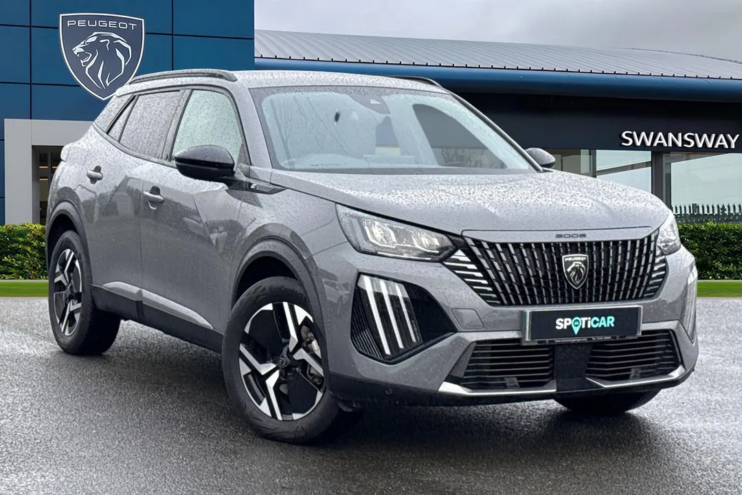 PEUGEOT e-2008 video thumbnail