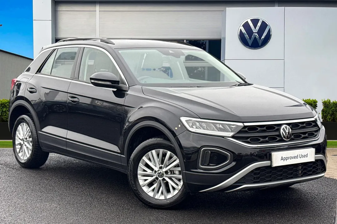 Volkswagen T-Roc video thumbnail