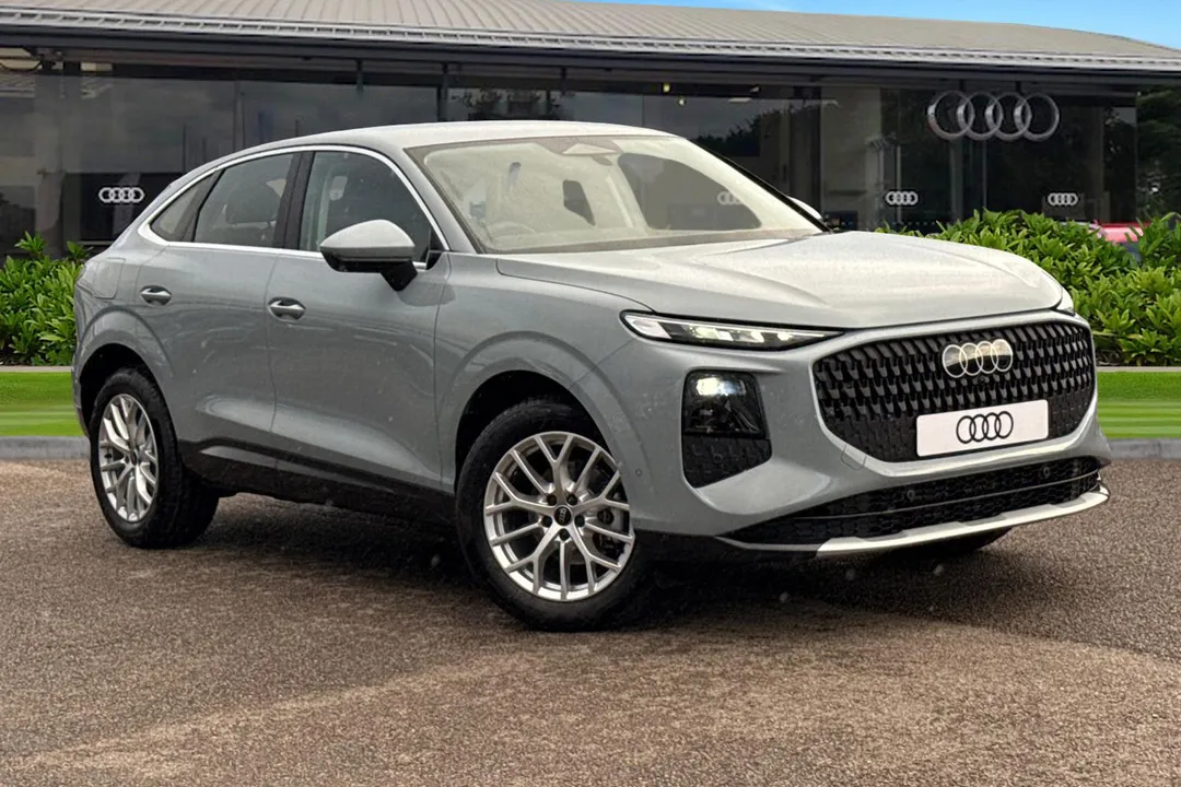 Audi Q3 video thumbnail