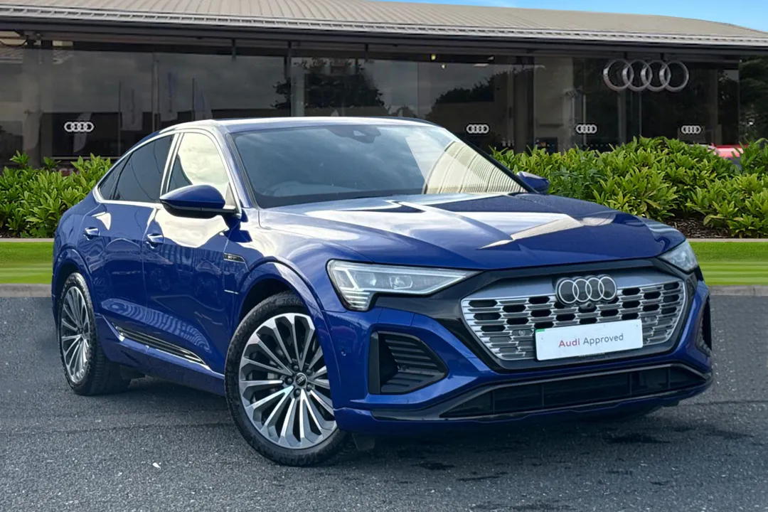 Audi Q8 e-tron video thumbnail