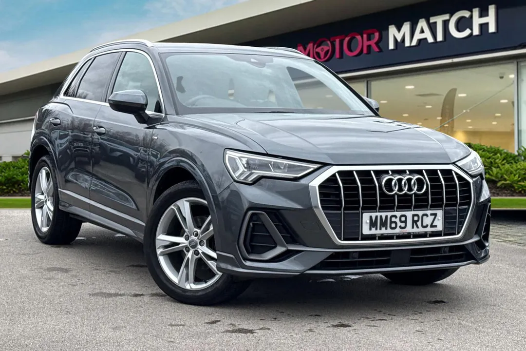 Audi Q3 video thumbnail