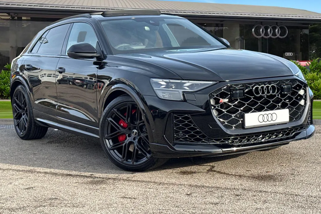 Audi RS Q8 video thumbnail