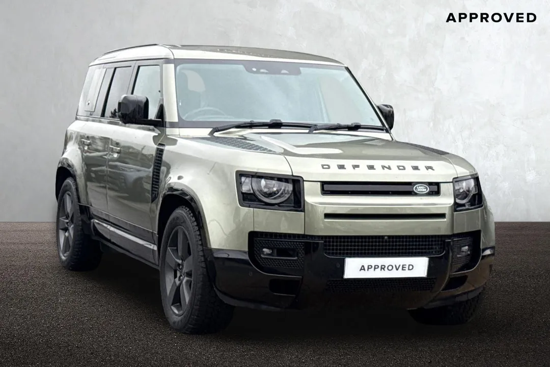 Land Rover Defender 110 video thumbnail