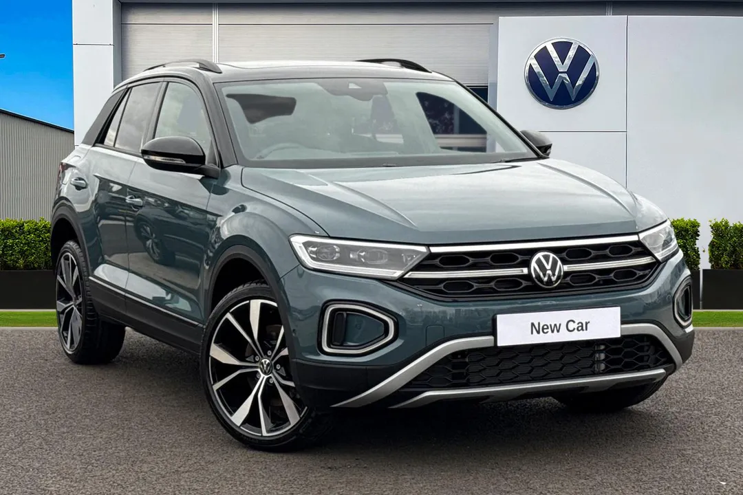 Volkswagen T-Roc video thumbnail