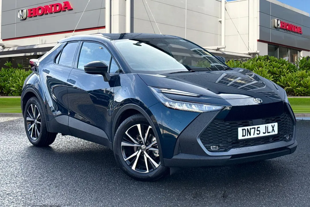 Toyota C-Hr video thumbnail