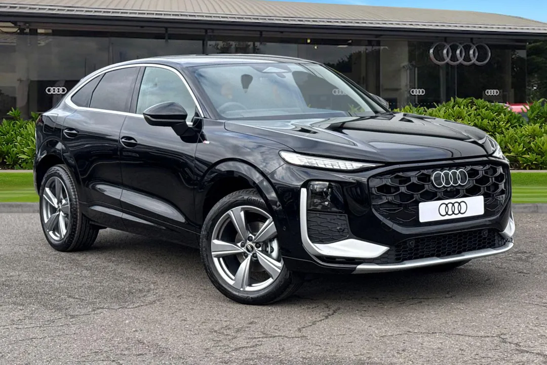 Audi Q3 video thumbnail