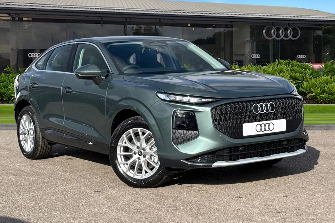 Audi Q3 video thumbnail