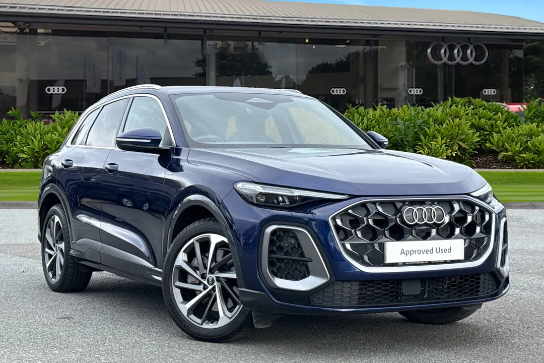 Audi Q5 video thumbnail