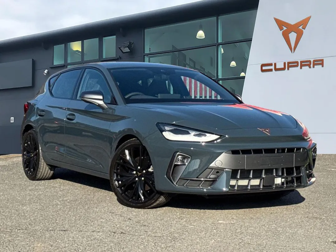 CUPRA Leon video thumbnail