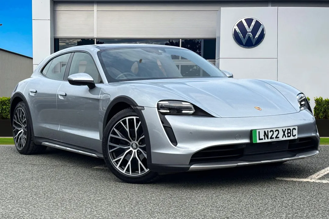 Porsche Taycan video thumbnail