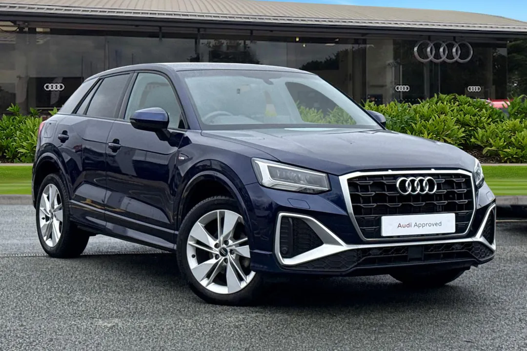 Audi Q2 video thumbnail