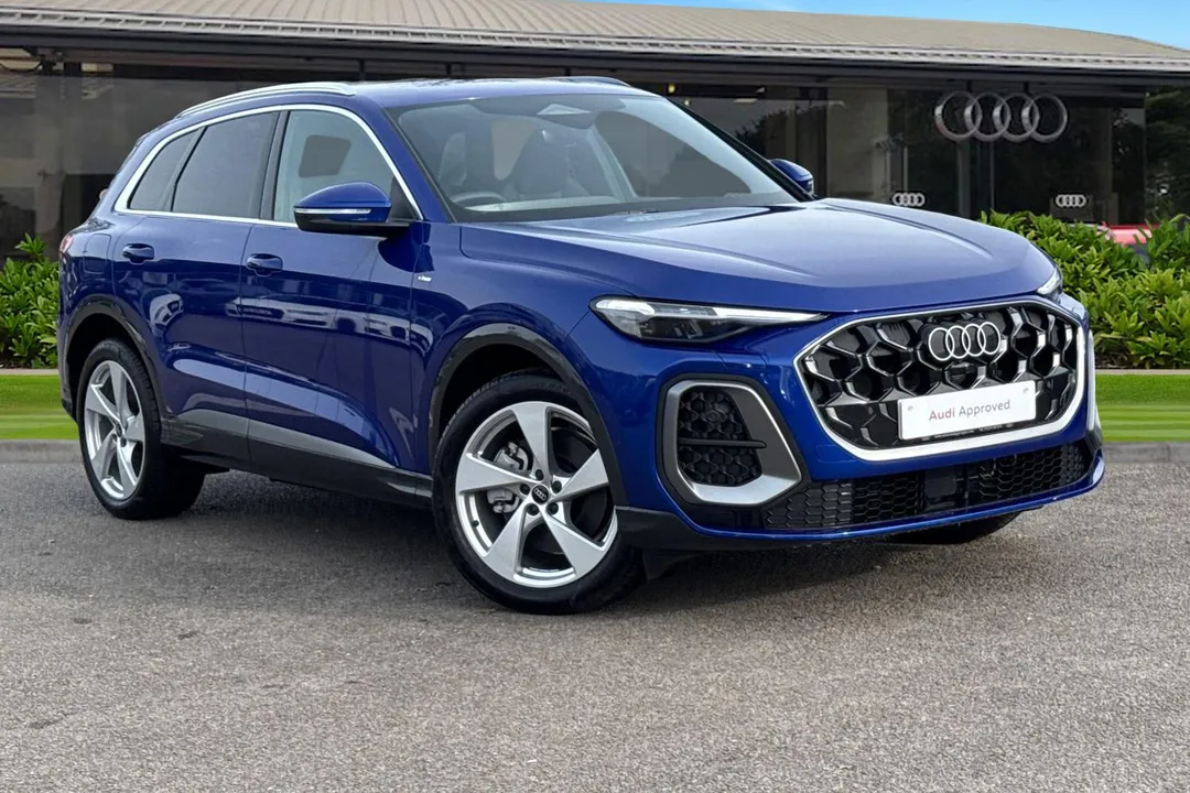 Audi Q5 video thumbnail