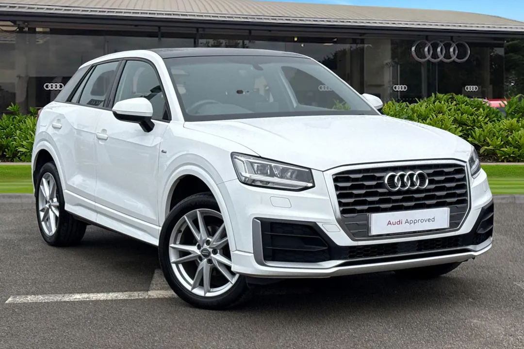 Audi Q2 video thumbnail