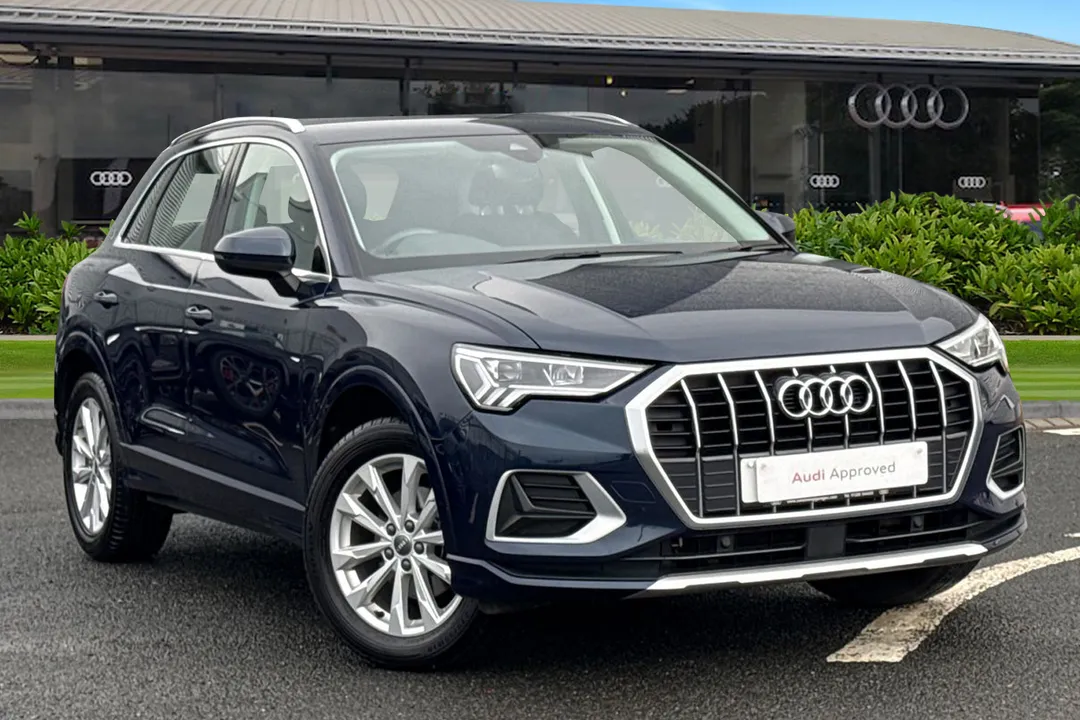 Audi Q3 video thumbnail