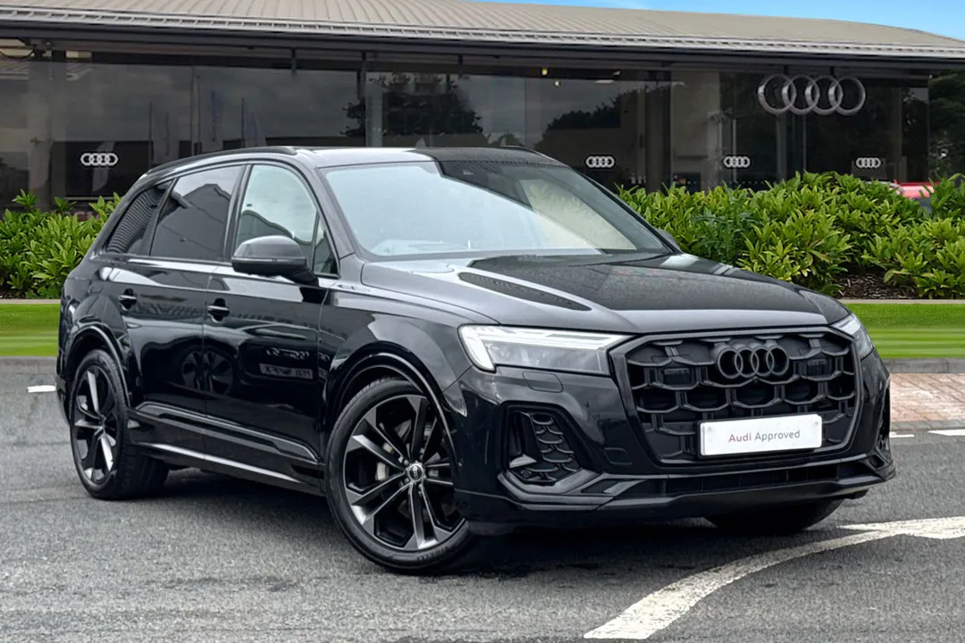 Audi Q7 video thumbnail