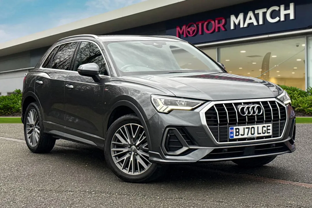 Audi Q3 video thumbnail