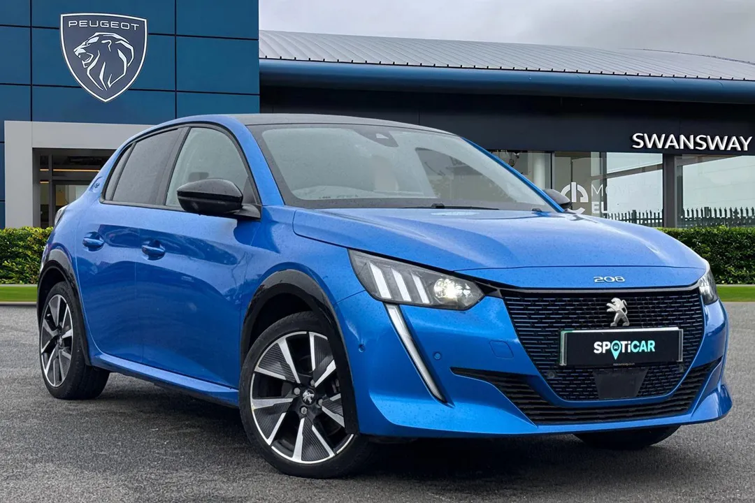 PEUGEOT e-208 video thumbnail