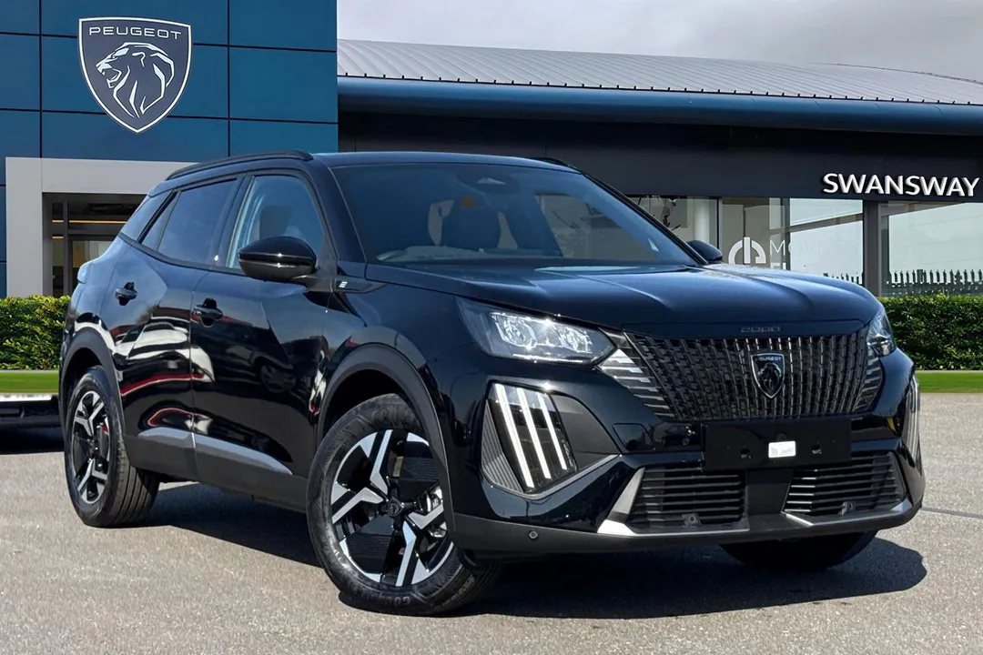 PEUGEOT e-2008 video thumbnail