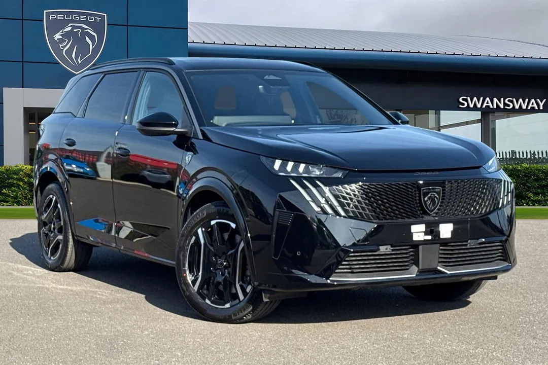 PEUGEOT E-5008 video thumbnail